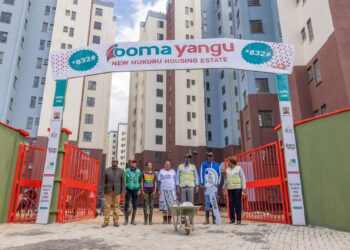 President Ruto Delivers First Phase of Mukuru Affordable Housing Project, Hands Over Keys to 1,080 New Homeowners