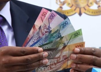 Kenyan Shilling Holds at Ksh 129.20 Amid Import Demand and FX Shortfalls
