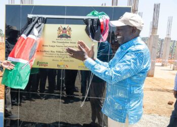 President William Ruto Calls for Development Focused Politics, Launches Infrastructure, Housing Projects in Western Kenya